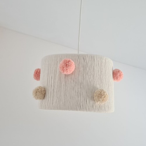 lampa boho z pomponami (5).jpg