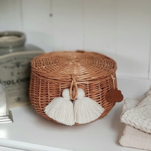 Naturalna szkatułka wiklinowa boho do pokoju dziecka
