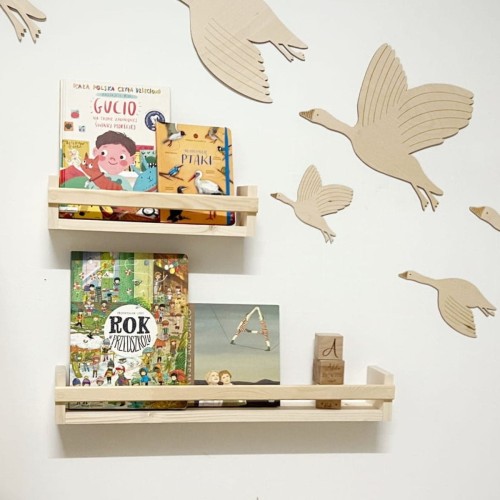 półeczka na ksiązeczki do pokoju dziecka