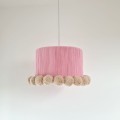 różowa lampa sufitowa z pomponami (4).jpg