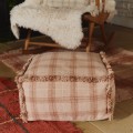 pufa w szkocką kratę (10).jpg