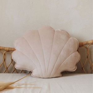 MOI MILI - PODUSZKA MUSZLA VELVET LATTE