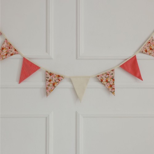 girlanda w kwiaty do pokoju dziecka(2).jpg