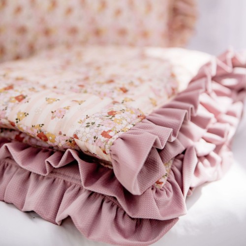 narzuta na łóżko w kwiaty (1).jpg