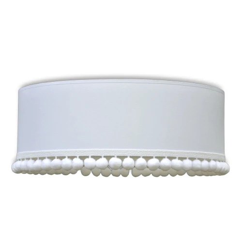 biały plafon z pomponikami do pokoju dziecka