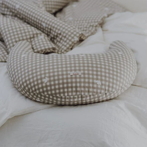 poduszka do karmienia w kratkę (3).jpg