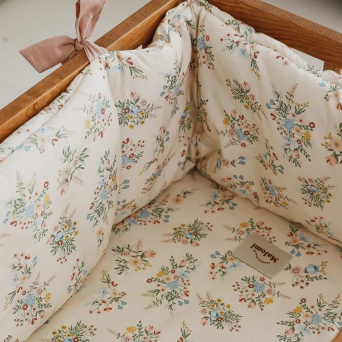 ochraniacz do łóżeczka w kwiatuszki