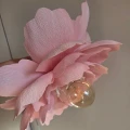 Lampa kwiat Peonia w jasnym różu do pokoju dziecięcego
