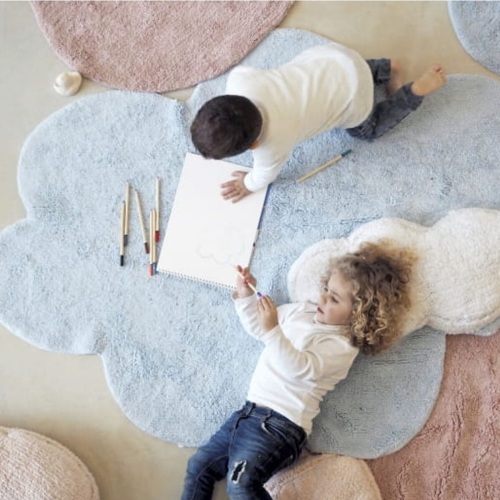 niebieski dywan do pokoju dziecka lorena canals puffy dream blue w kształcie chmurki