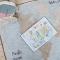 dywan edukacyjny z mapą świata w stylu retro lorena canals