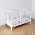Łóżeczko niemowlęce 60x120 cm z falbanką – białe