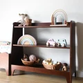 Drewniana półka na zabawki Montessori Vintage – ciemnobrązowe wybarwienie sklejki brzozowej