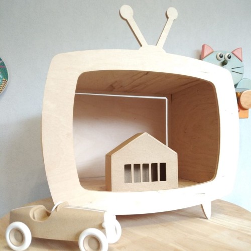 drewniany telewizorek dla dzieci teatrzyk dzieciecy (3).jpg