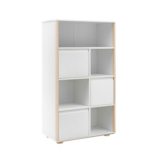 regał wysoki z  polkami do pokoju dziecka