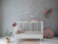 Białe łóżeczko dziecięce Babushka 70x140 cm w stylu retro z możliwością zamontowania praktycznego przewijaka