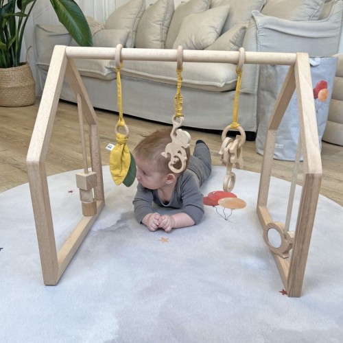 drewniany baby gym musztarda