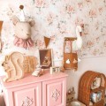 tapeta w piwonie do pokoju dziewczynki