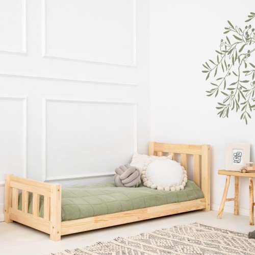 klasyczne lozko drewniane dla dziecka