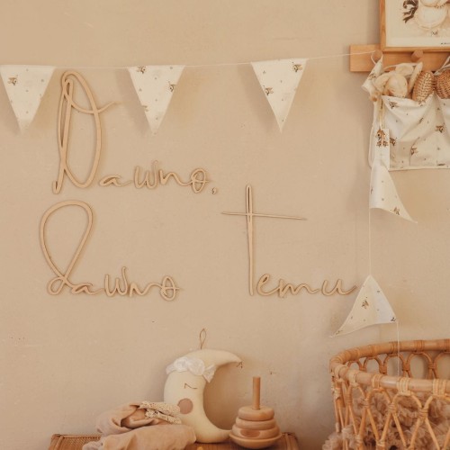 drewniany napis na sciane dawno dawno temu