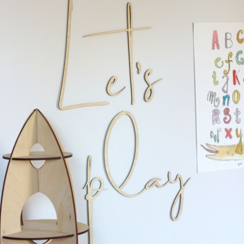 drewniana dekoracja do pokoju dziecka