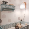 błękitna lampka ścienna do pokoju dziecka