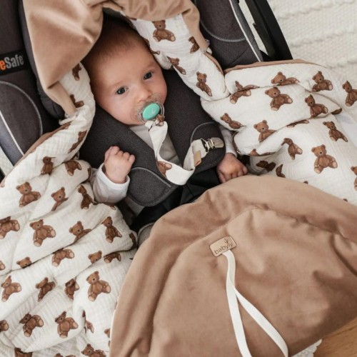 bezowy otulacz do fotelika