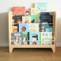 Biblioteczka Montessori z dodatkowym schowkiem na książeczki z tyłu
