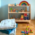 regał na zabawki falbanka