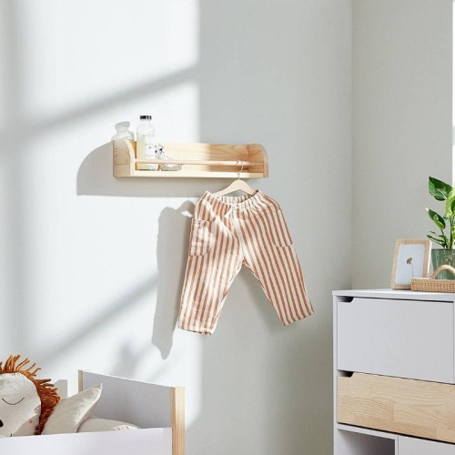 drewniana półka do pokoju dziecka