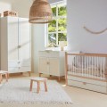 komoda z ratanem do pokoju niemowlaka