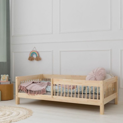 lozko-drewniane-podlogowe-dla-dziecka