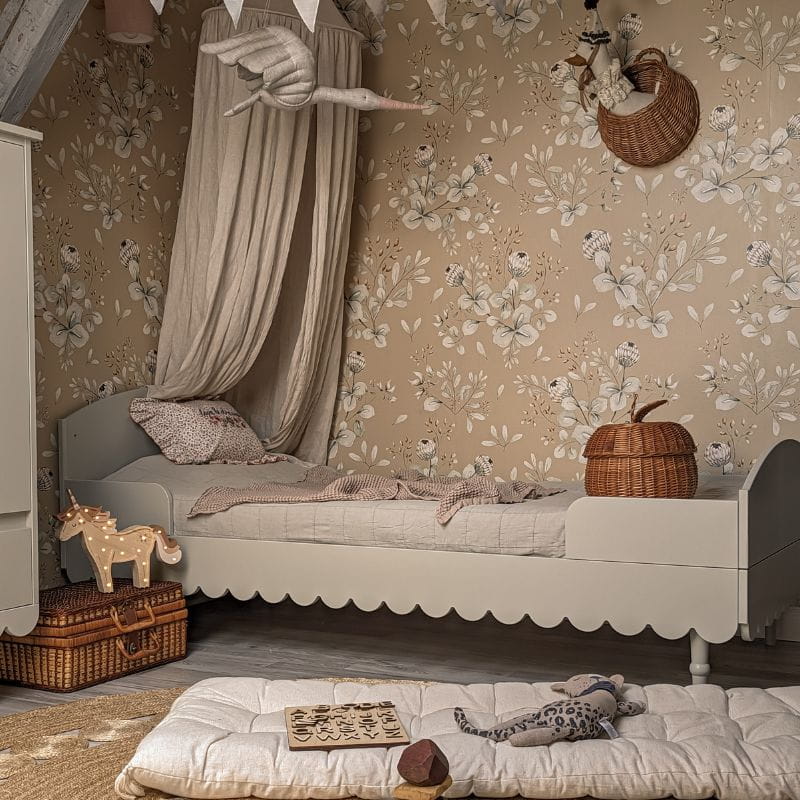 meble dla dzieci z falbanką