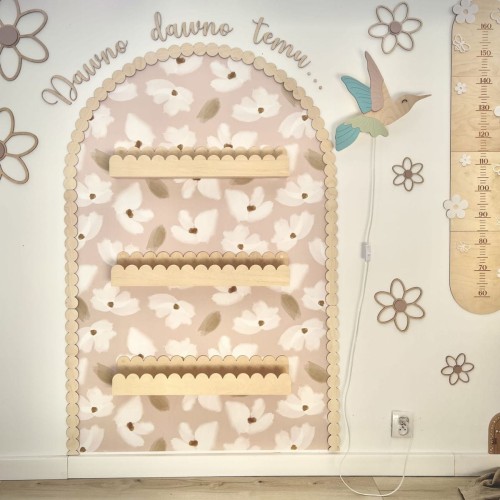 półeczki z falbanką